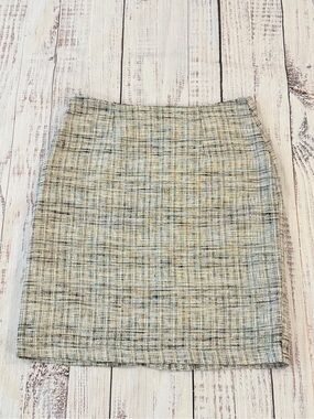 T Garment Linen Rayon Blend Women’s Size 6. White Black Tweed Plaid Skirt Preppy